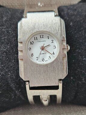 Vintage Raid Hard Wristwatch Silver Tone Quartz Analog Japan Movt Wrist Watch
